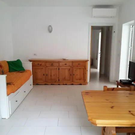 Flora Apartament Grado
